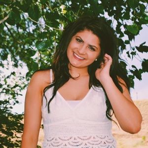 Meet your Posher, Casey